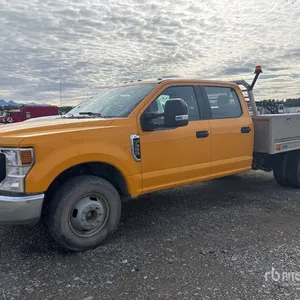 2020 Ford F-350 4x2 Crew Cab Flatbed Truck