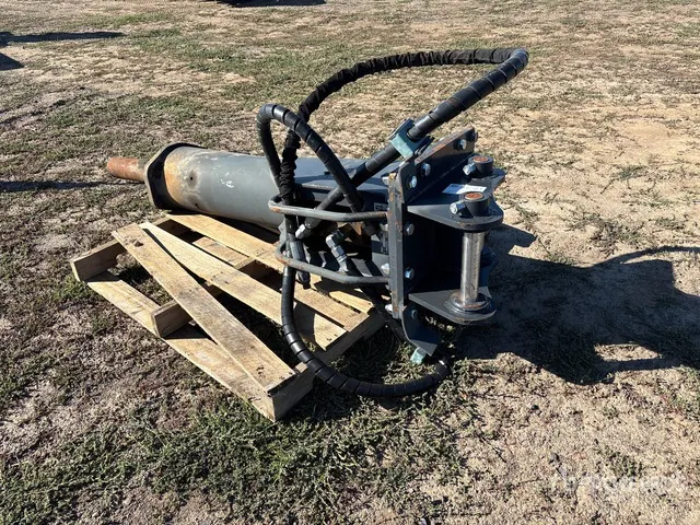 2017 Bobcat HB2380 Hydraulic Breaker