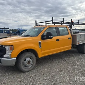 2020 Ford F-350 4x2 Crew Cab Flatbed Truck