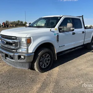 2022 Ford F-350 4x4 Crew Cab Pickup
