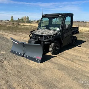 John Deere Gator XUV835R 4x4 Utility Vehicle
