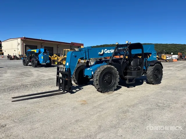 2014 Genie GTH-844 Telehandler