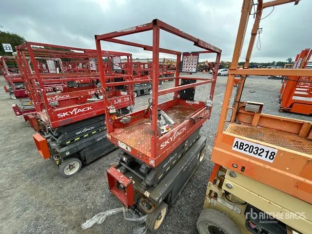 2016 Skyjack SJIII 3219 Electric Scissor Lift