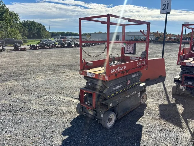 2016 Skyjack SJIII-3219 Electric Scissor Lift