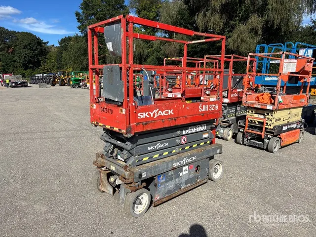 2016 Skyjack SJIII-3219 Electric Scissor Lift