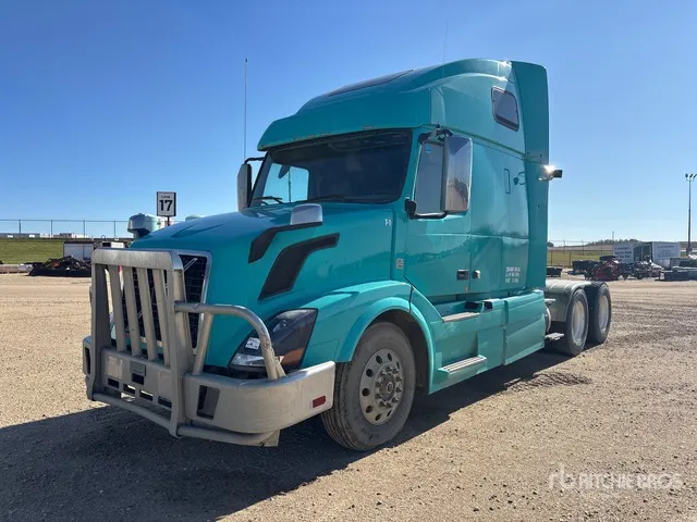 2012 Volvo 6x4 T/A Sleeper Truck Tractor (Inoperable)