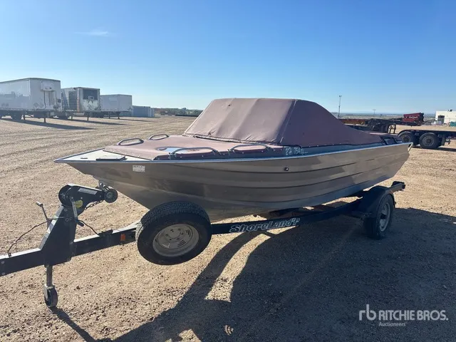 2000 Marathon 19 ft Jet Boat (Inoperable)