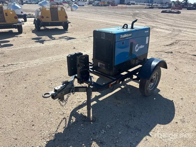 Miller Trailblazer325D 325 A Mobile Multi-Process Engine Driven Welder