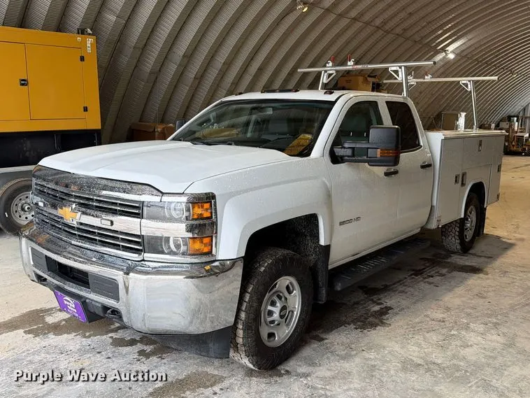 2019 Chevrolet Silverado 2500HD Ext. Cab utility bed pickup truck