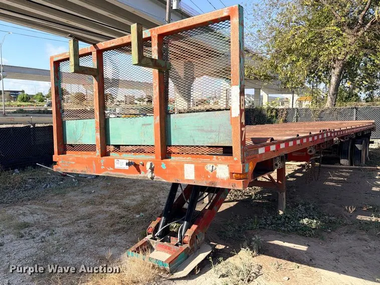 2001 J.D.H. Trussmaster tilt-deck truss trailer