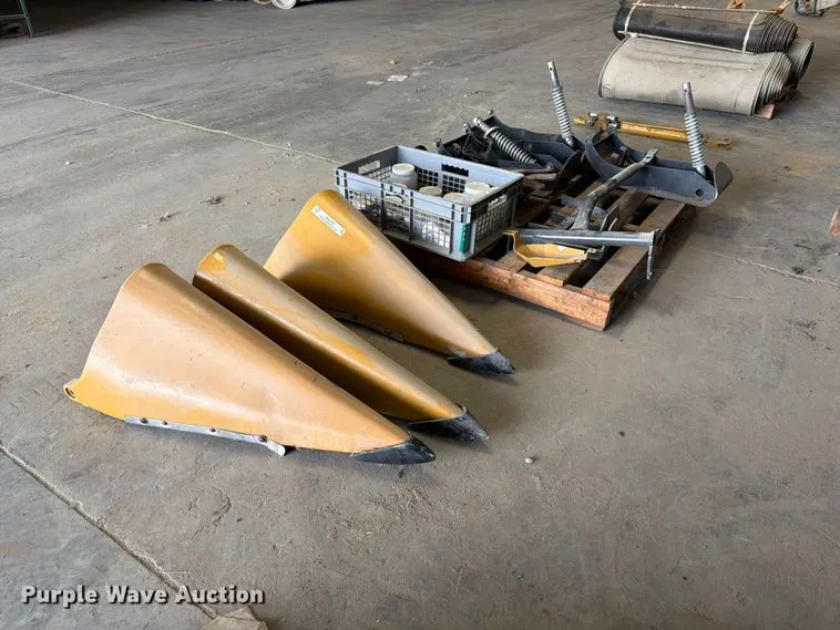 Corn header parts
