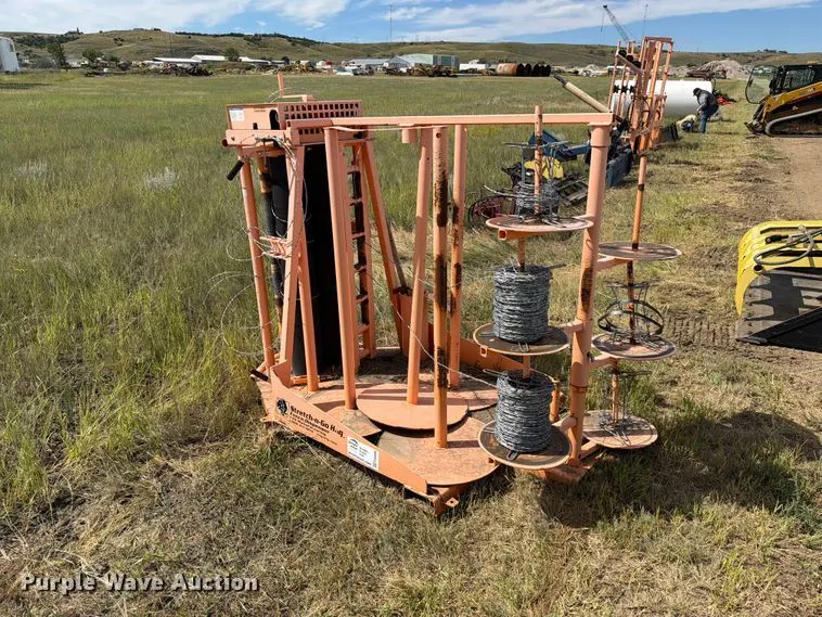 EZG Manufacturing Stretch-n-Go Hog fence dispenser