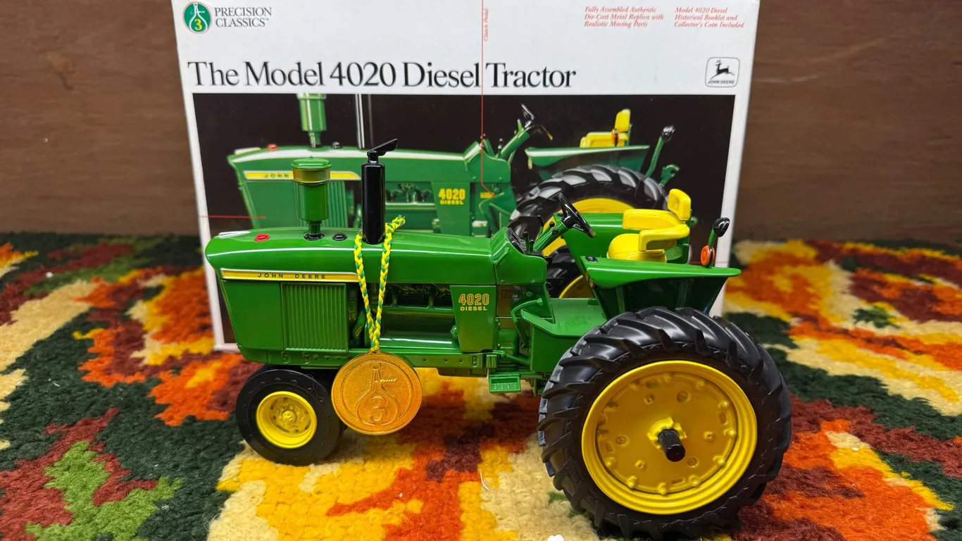 John Deere Diecast Model 4020 Diesel Tractor
