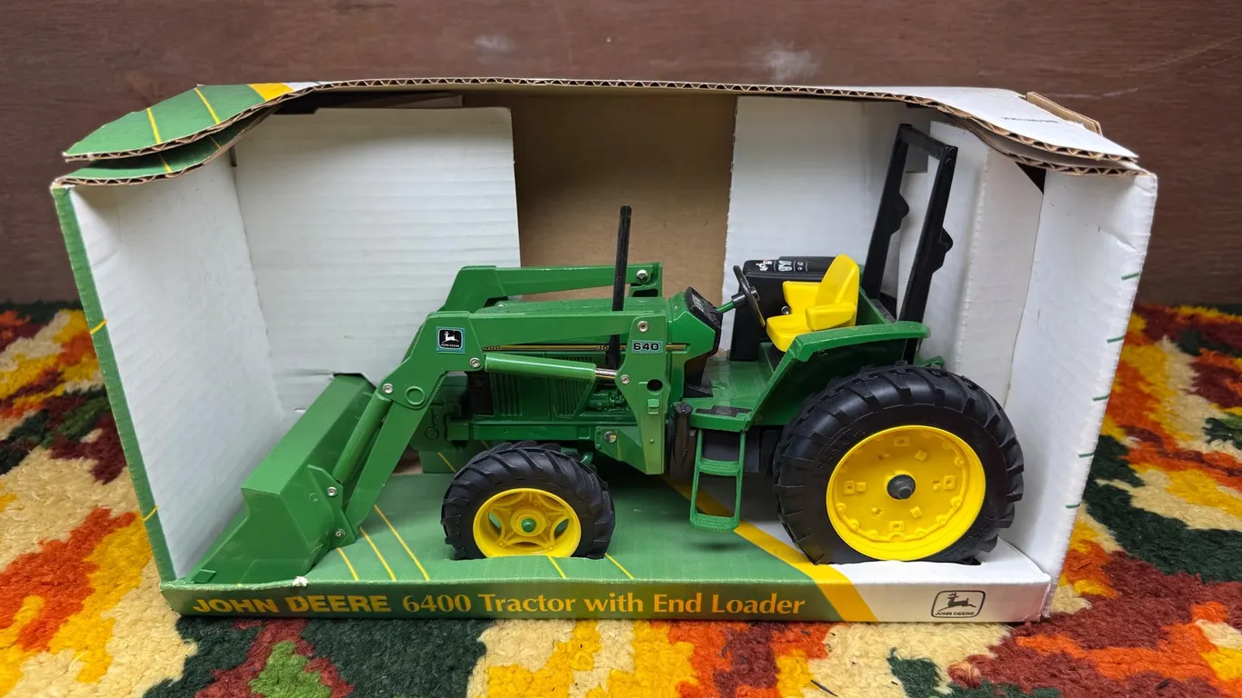 John Deere Diecast Model 6400 FEL Tractor