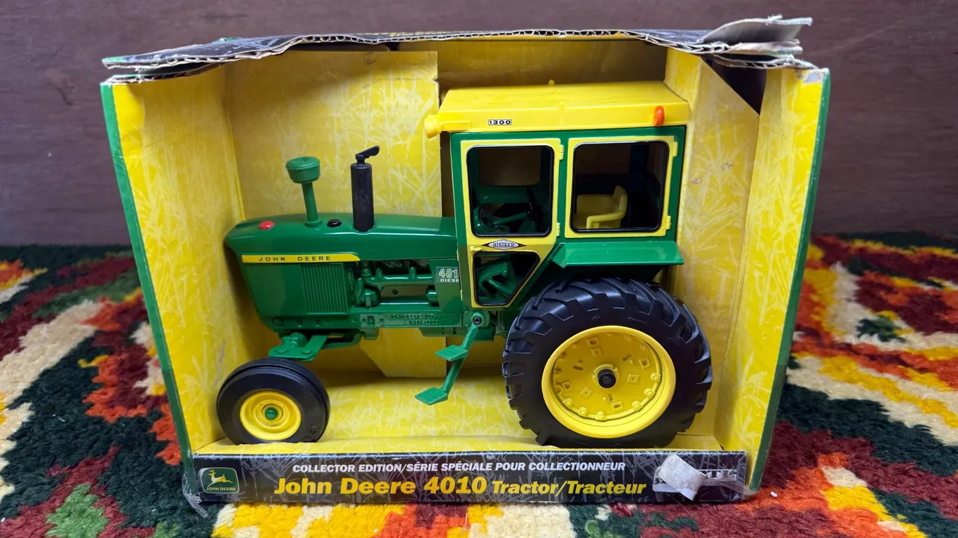 John Deere Diecast Model 4010 Diesel Tractor