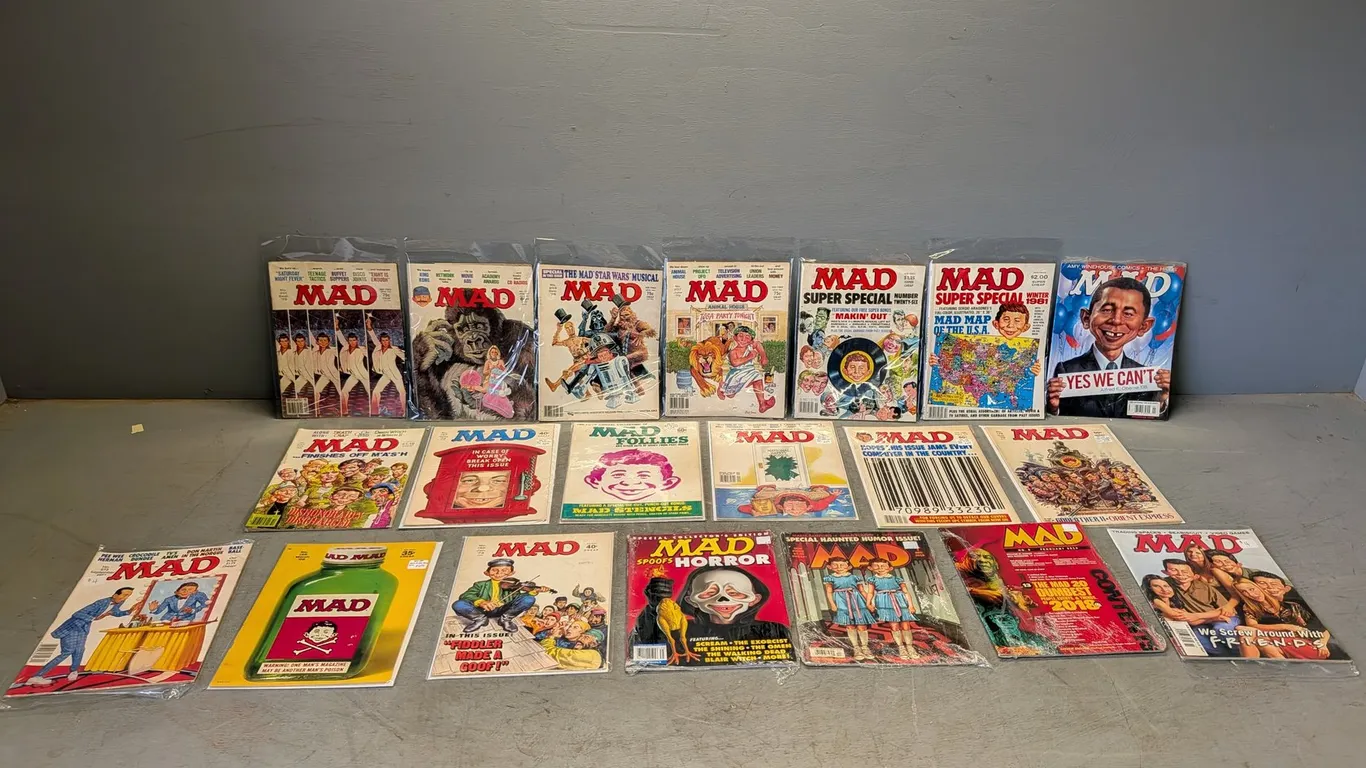 (20) Assorted Vintage MAD Magazines