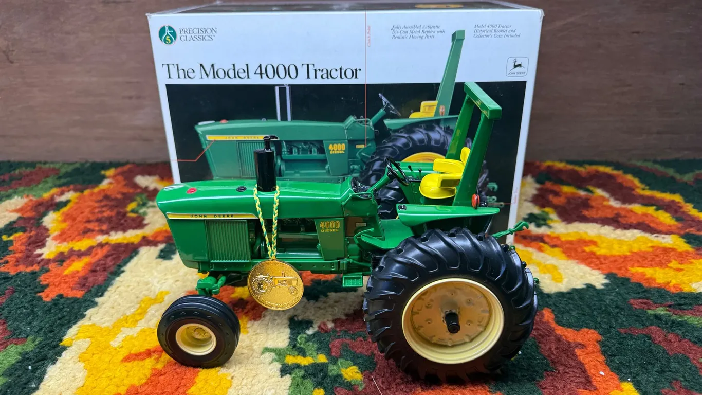 John Deere Diecast Model 4000 Diesel Tractor