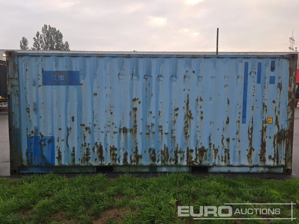 20' Shipping Container, Forklift Pockets, Storgae Shelves, 8'6" Height