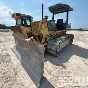 2001 Komatsu D61 