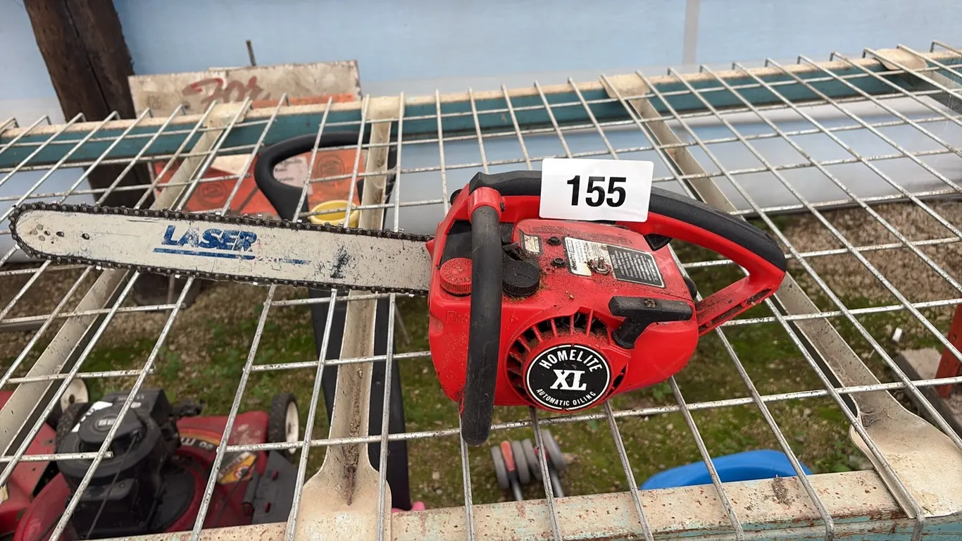 Homelite XL 16" Chainsaw
