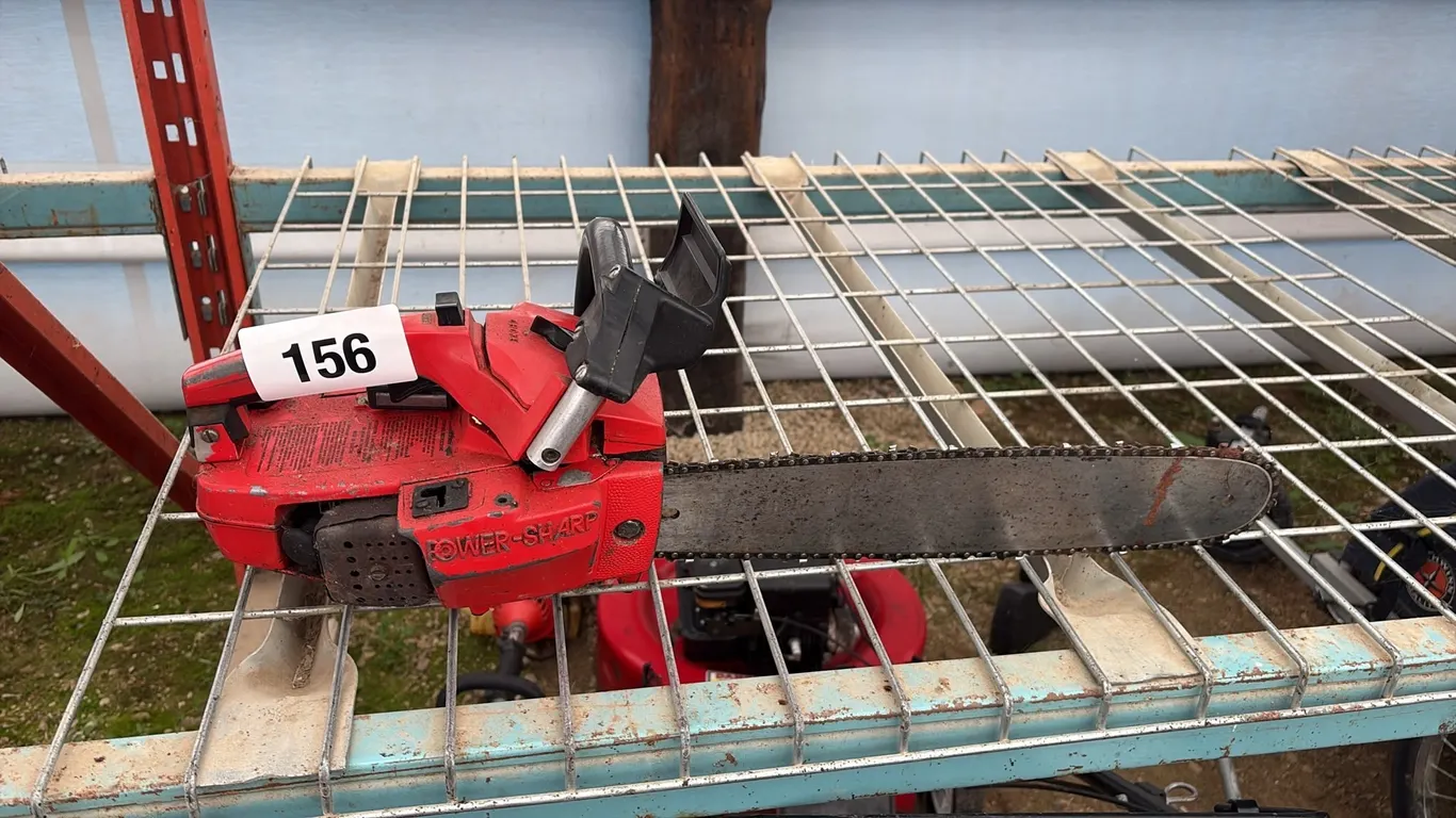 Craftsmen 2.3, 16" Chainsaw