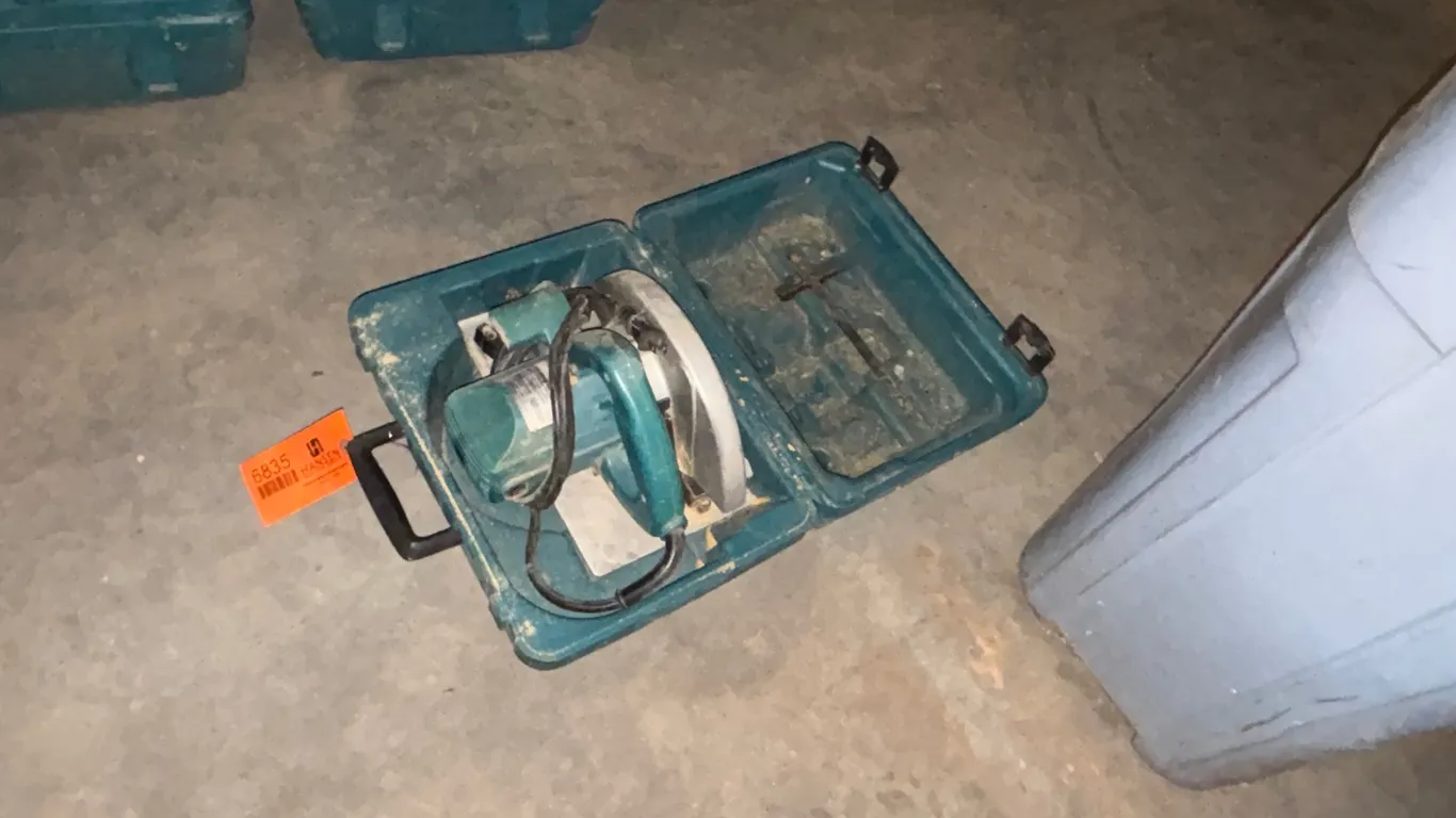 Makita Skil Saw