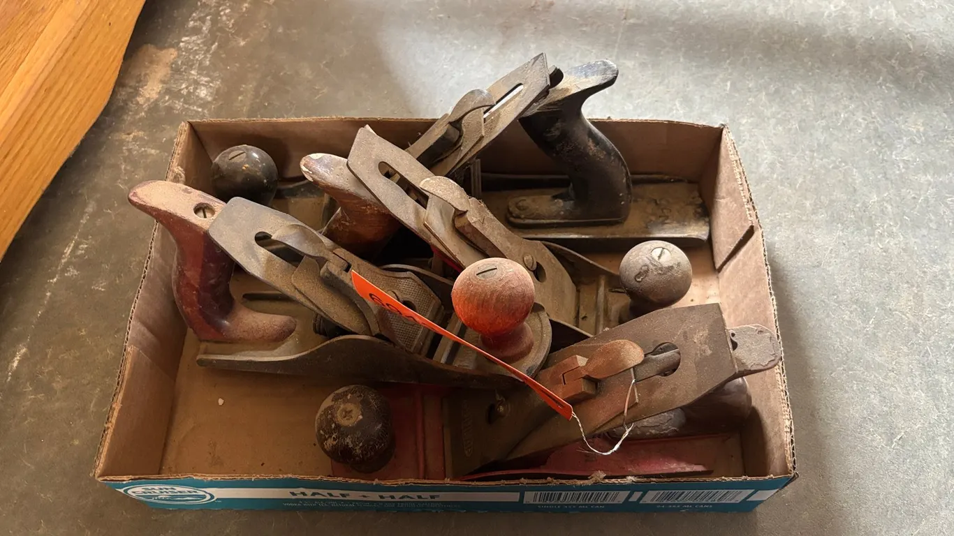 (4) Hand Planers
