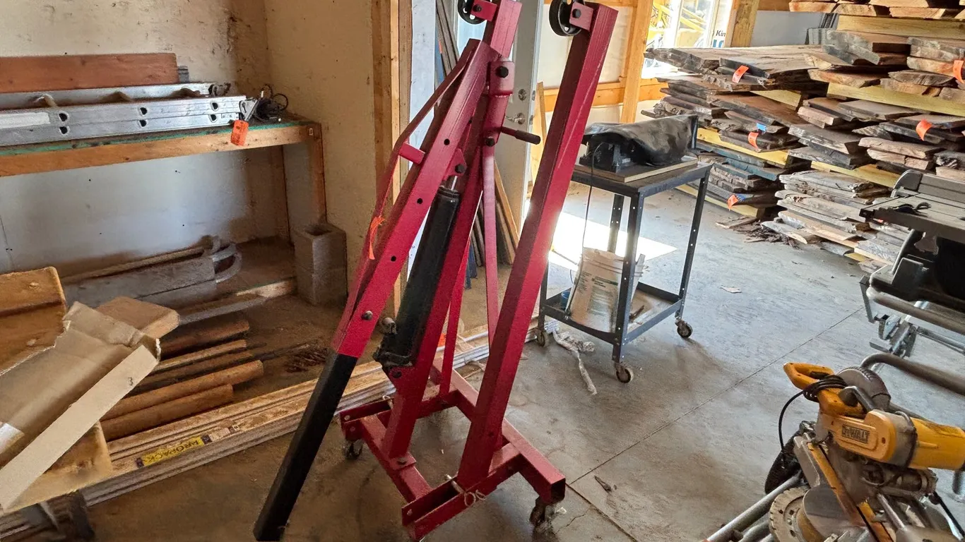 Larin Engine Hoist
