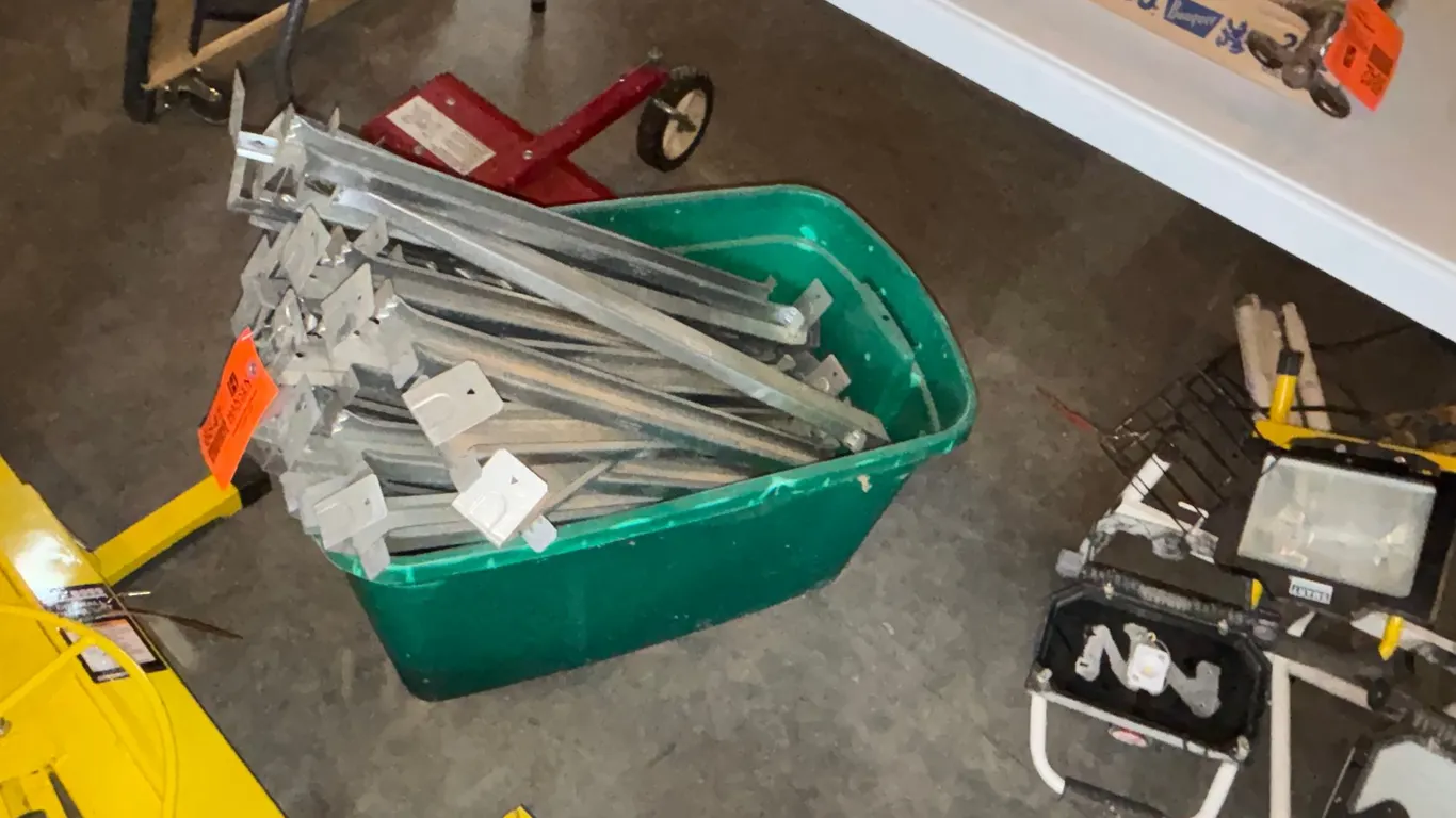 Truss Spacer Restraints