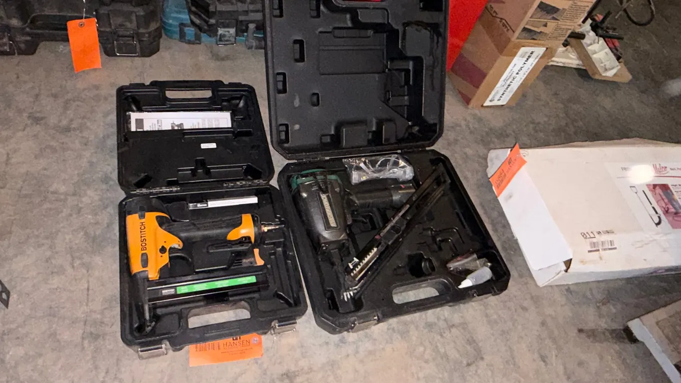 (2) Nailers