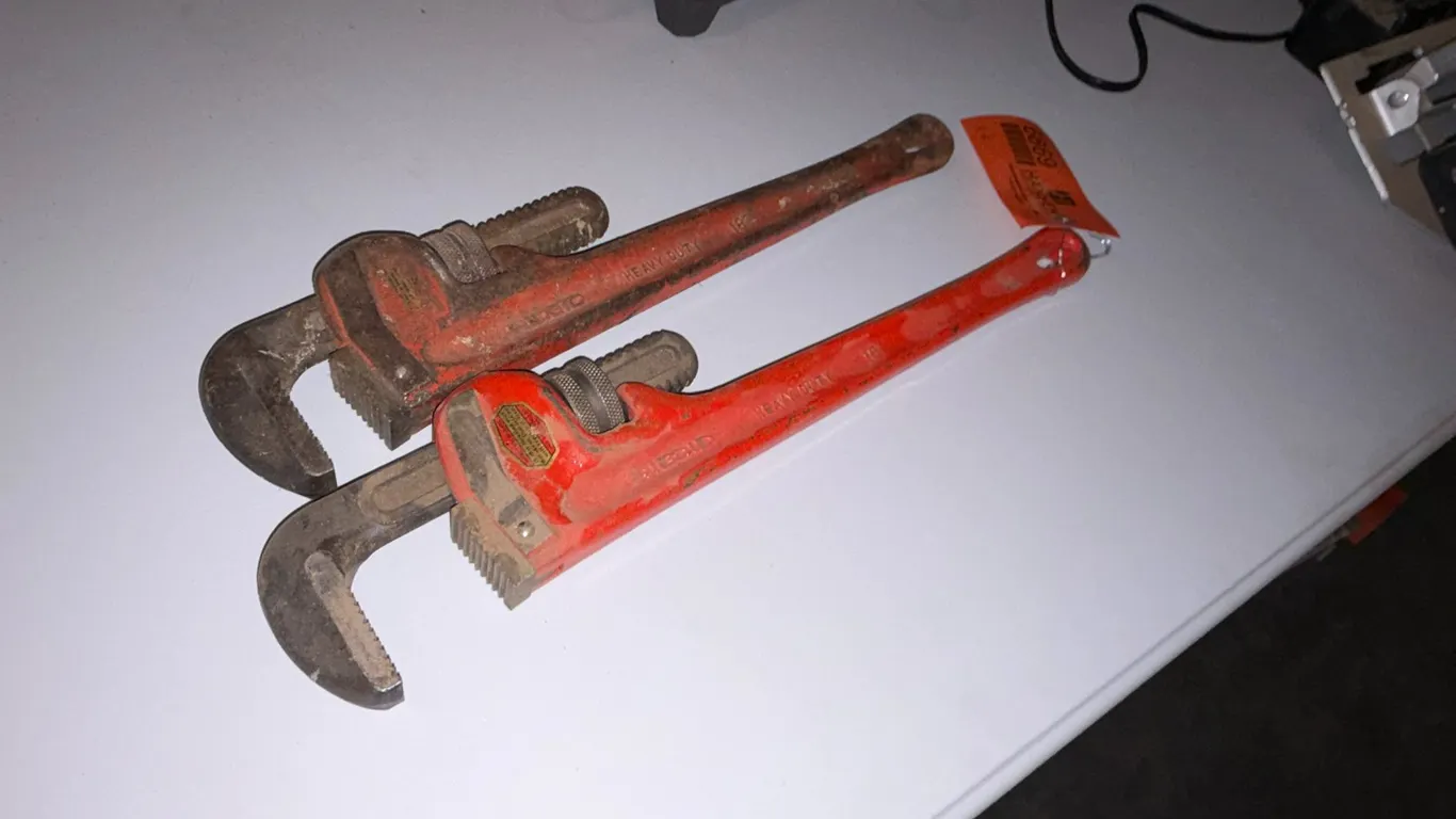 (2) Rigid Pipe Wrenches