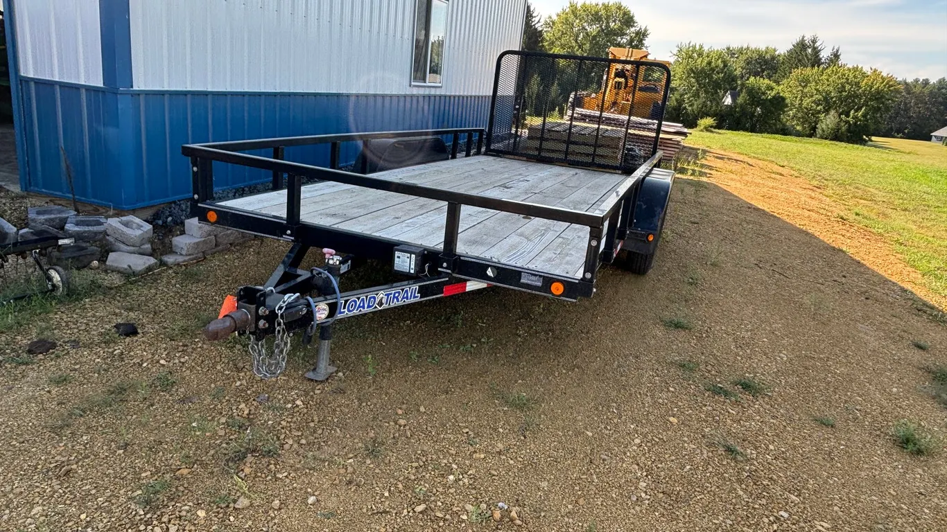 2021 16' Load Trail Trailer (Has WI Title)