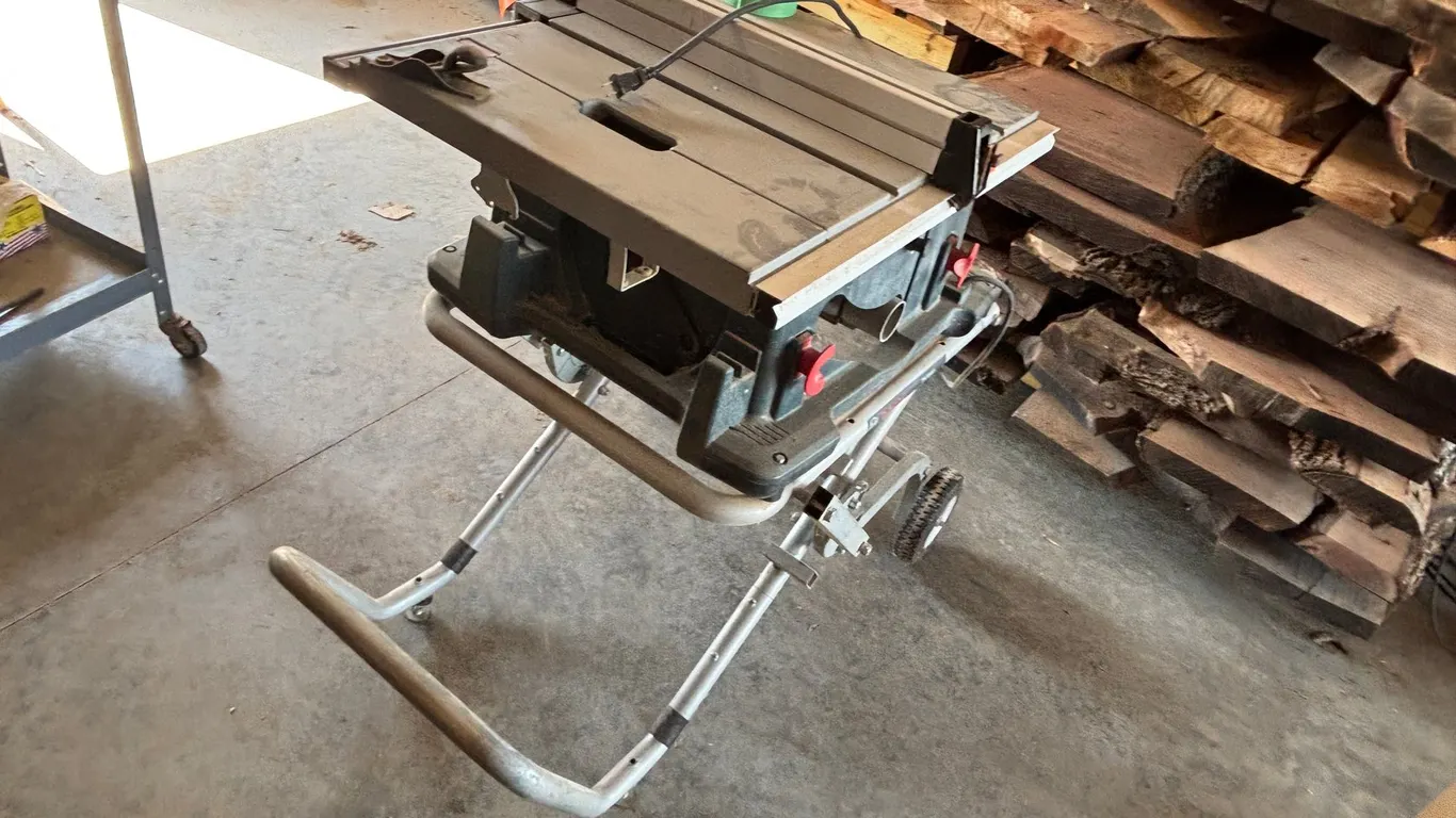 Bosch TS3000 Table Saw