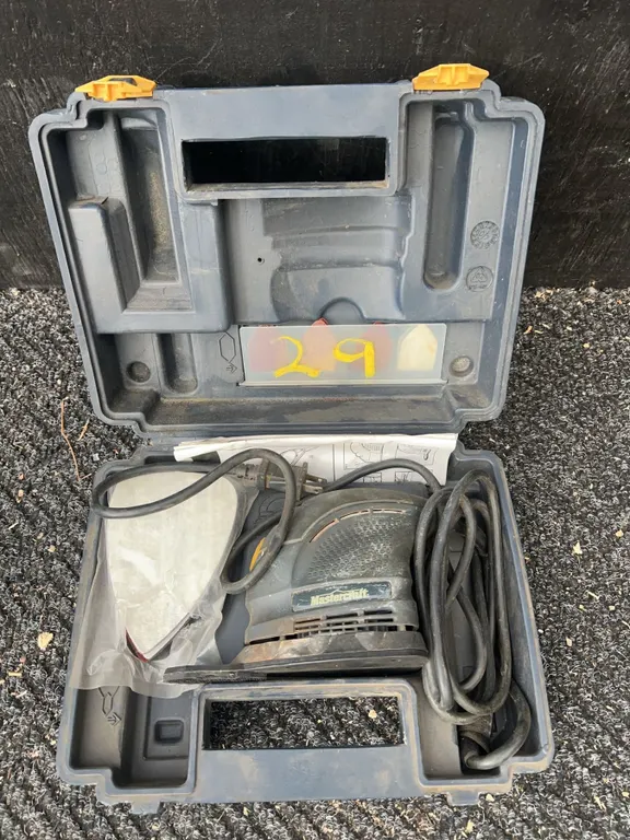 Mastercraft Detail Sander with Case and Accessories