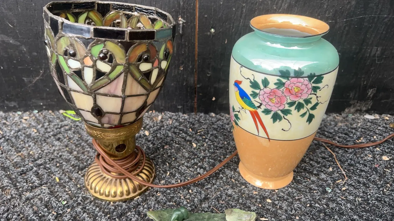 Tabletop Lot: Stained Glass Lamp, Ceramic Vase, Jade Bear Figurine