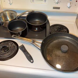 Cookware Set Incl. T-fal Ingenio Pots, THE ROCK Frying Pan, Stainless Saucepan, Wilton Bakeware