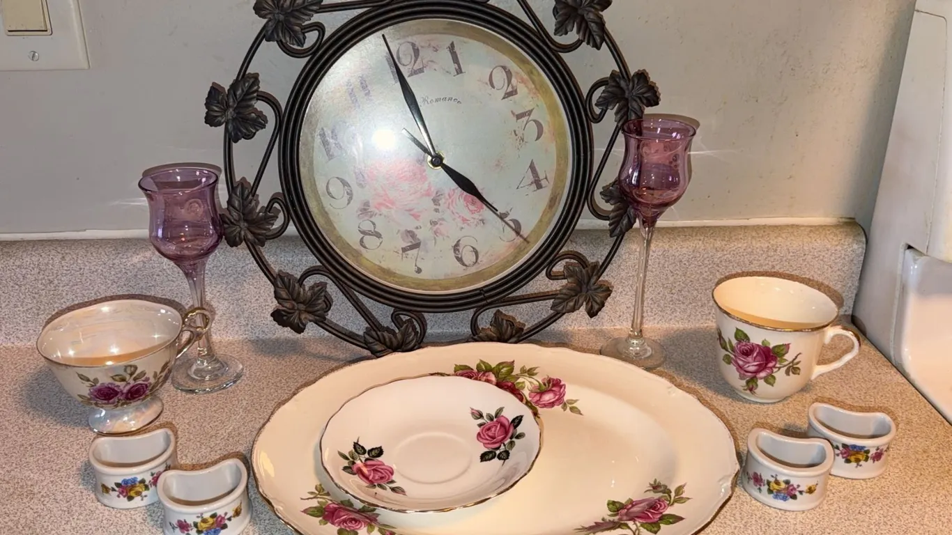 English Bone China Tableware, Japanese Teacup, and Decorative Wall Clock