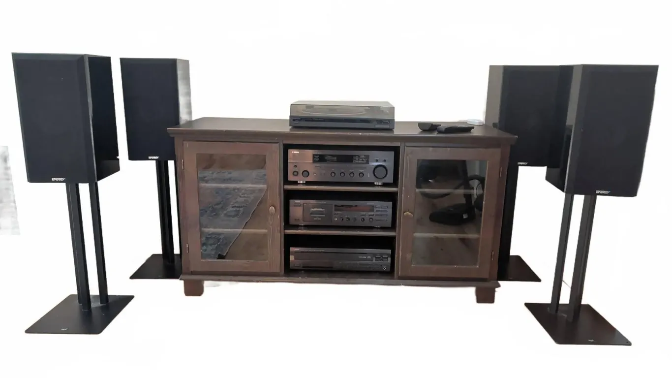 Kenwood KD-291R Turntable, Yamaha Stereo System, Energy C-2 Speakers