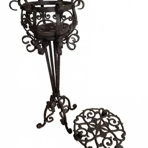 Wrought Iron Plant Stand with Decorative Rolling Trivet