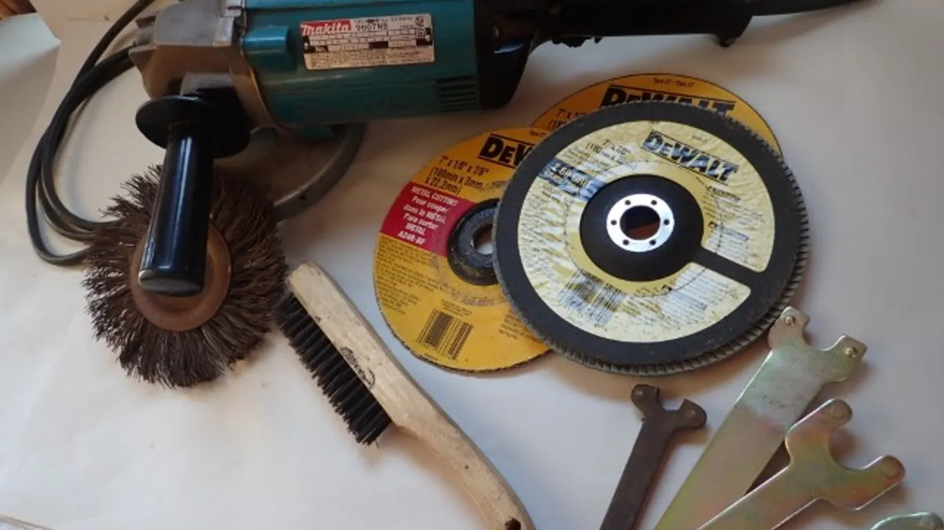 Makita Disc Grinder