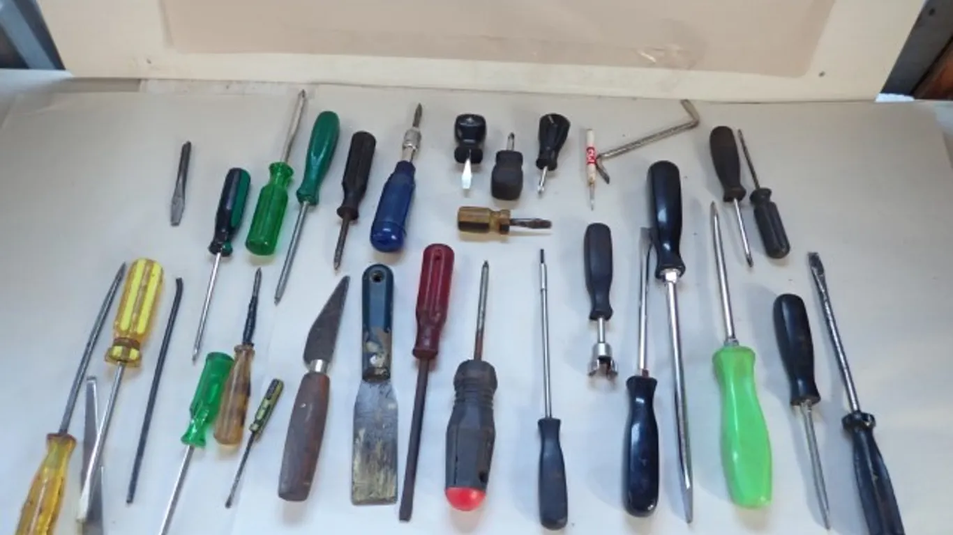 Flathead & Phillips Head Screwdrivers