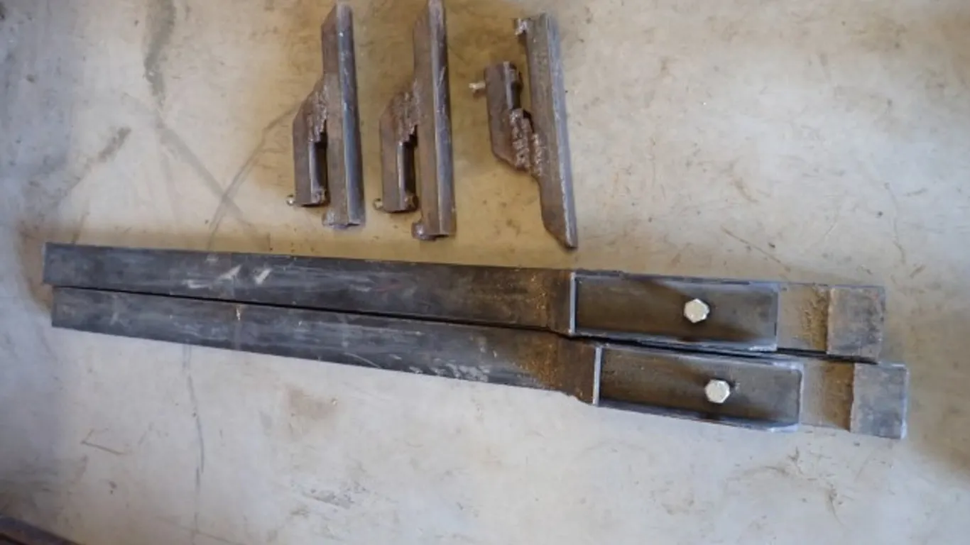 Clamp-On Tractor Pallet Forks