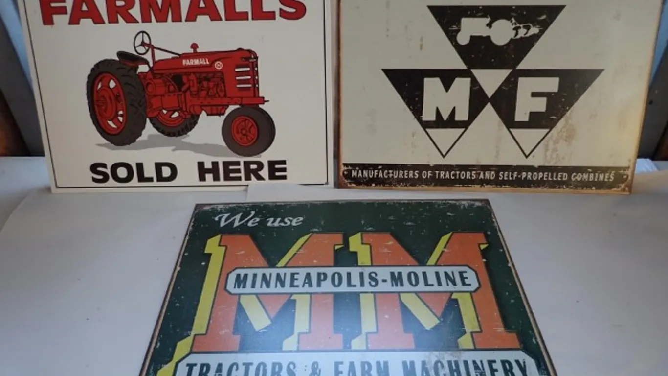 Metal Tractor Signs