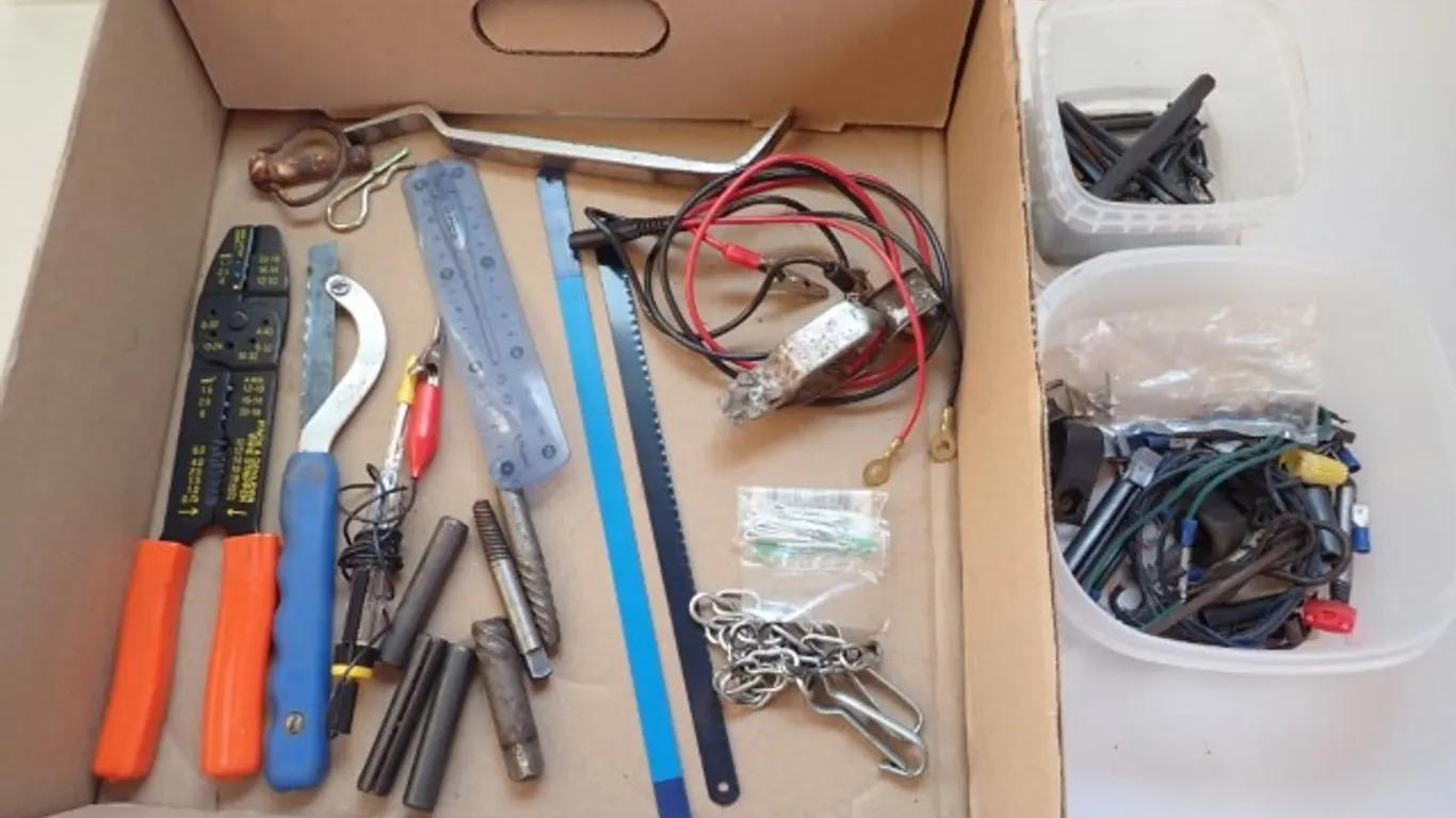 Handtools & Electrical Accessories