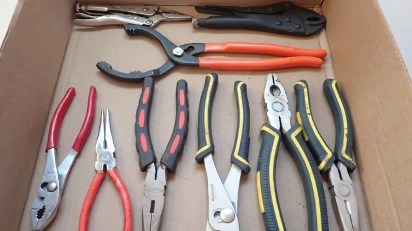 Combination & Cutting Pliers