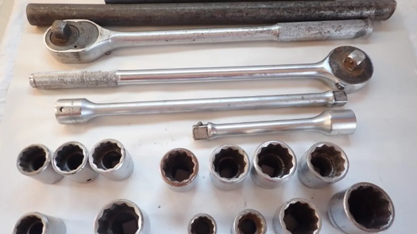 Long Handled Ratchets & Sockets