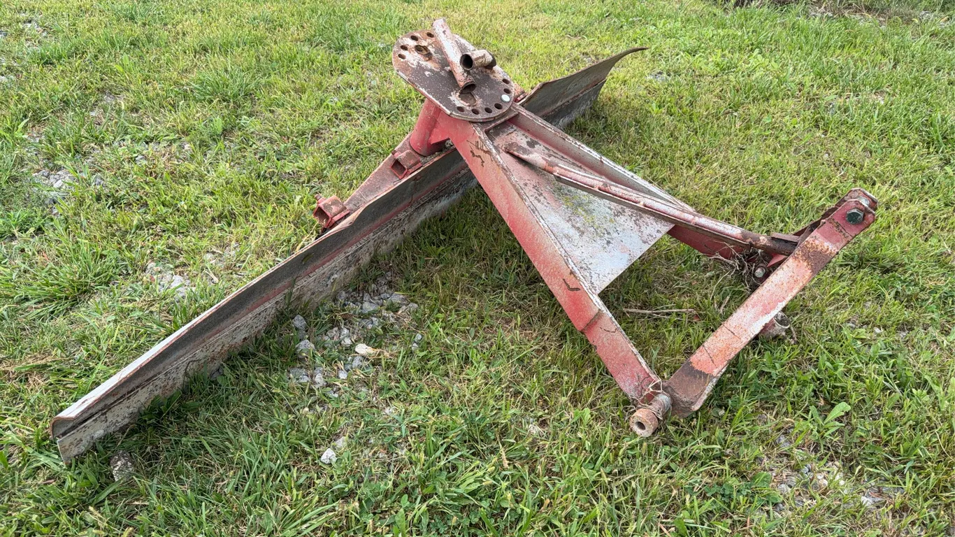 3 Point 8-Foot Blade