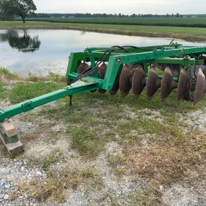 John Deere 8’ Offset Disk