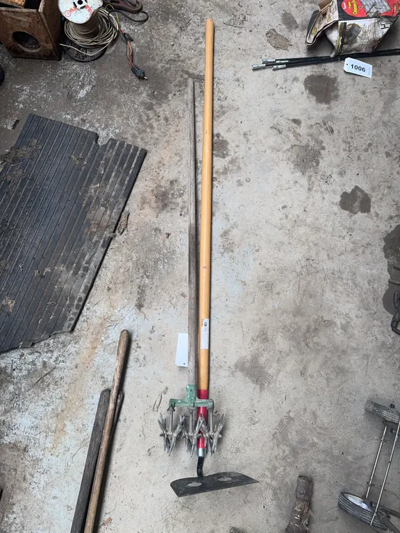 Garden Tools Qty. 2 - Hoe and Weeder