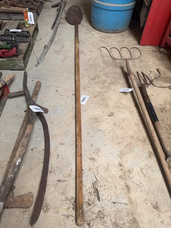 Spoon Shovel - 8’ Long - Shovel Only